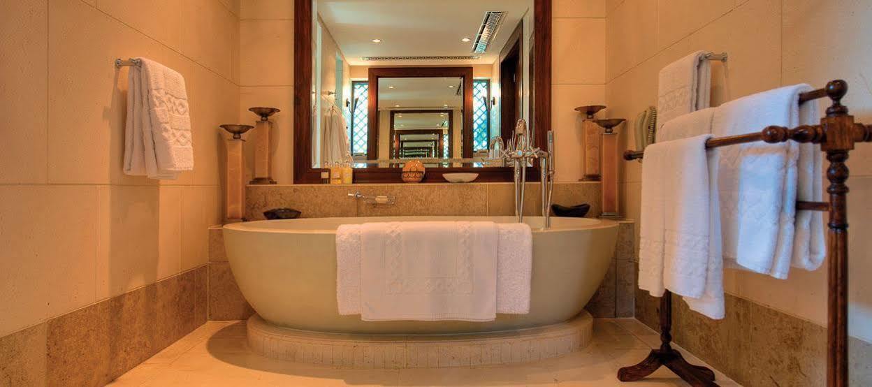 Malakiya Villas - Madinat Jumeirah Dubai Exterior photo